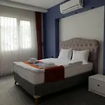 Hotel Vira *