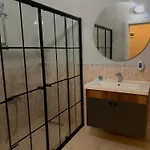 Vira Hotel *