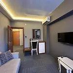 Hotel Vira