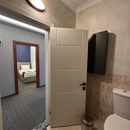 Vira Hotel *