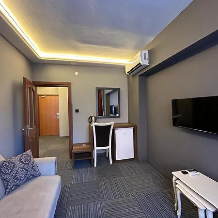 Hotel Vira