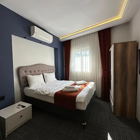 Hotel Vira